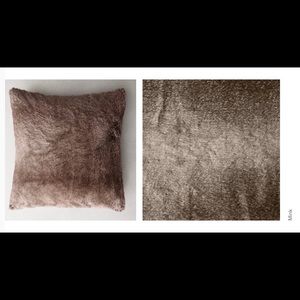 RH LUXE FAUX FUR PILLOW COVER - SQUARE 22”x 22”, Wolf